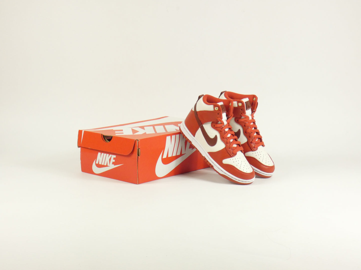 Nike Dunk High LXX Cinnabar