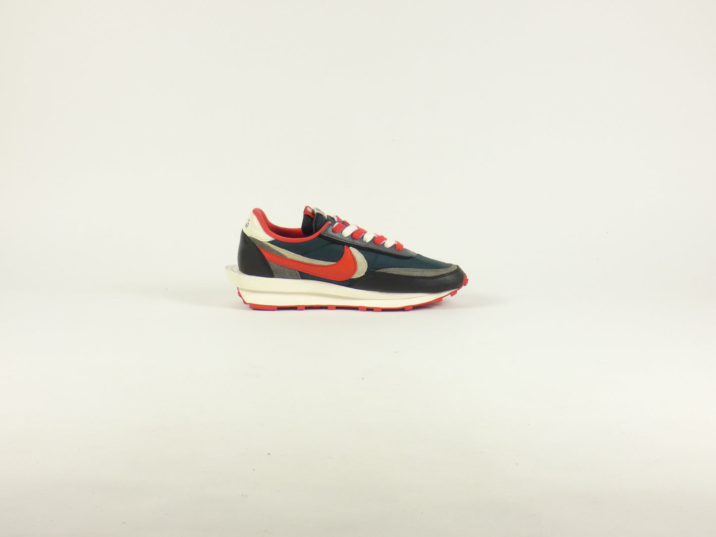 Nike Sacai LD Waffle University Red