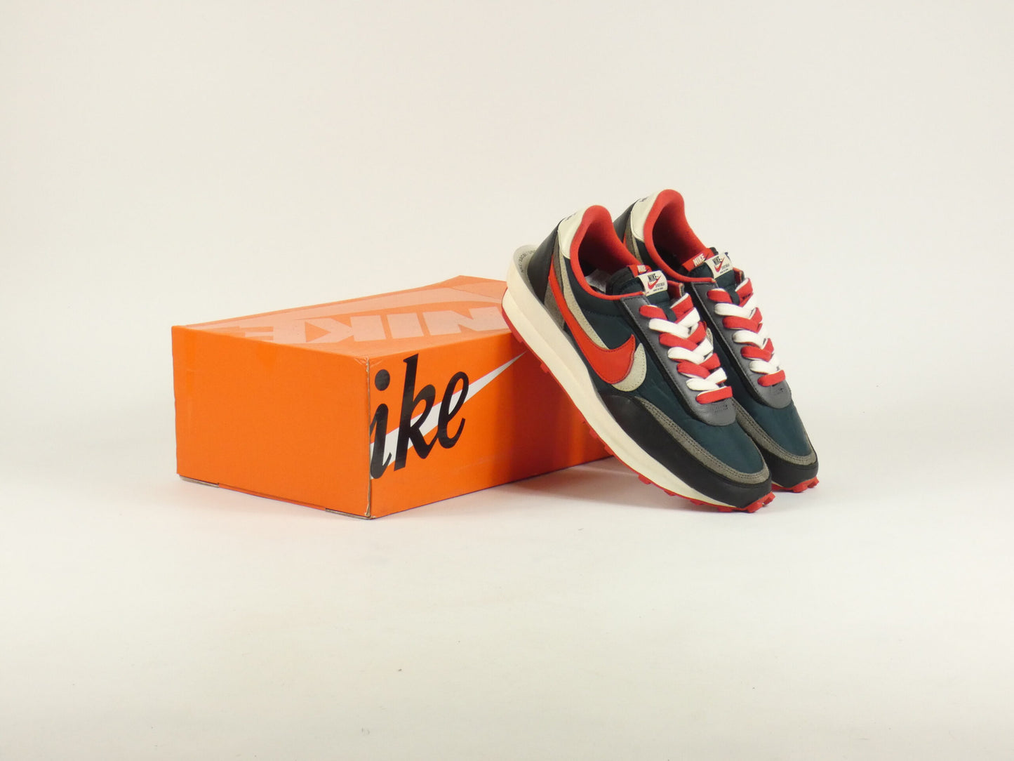 Nike Sacai LD Waffle University Red