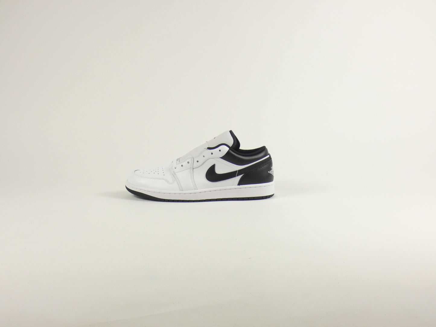 Air Jordan 1 Low White Black
