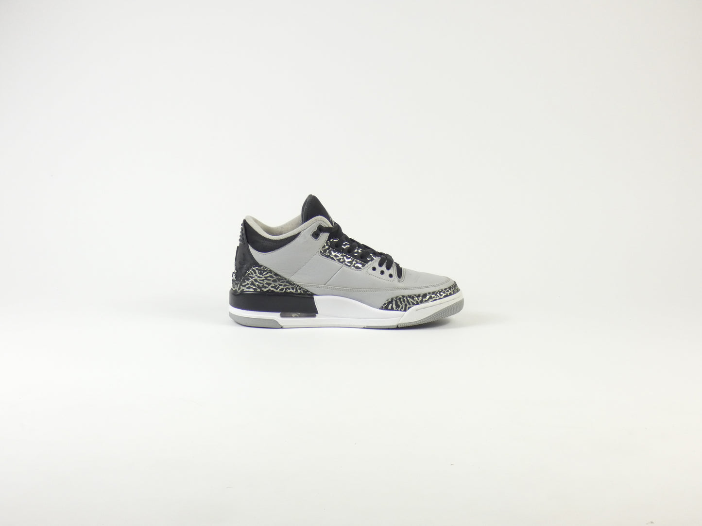 Air Jordan 3 Wolf Grey