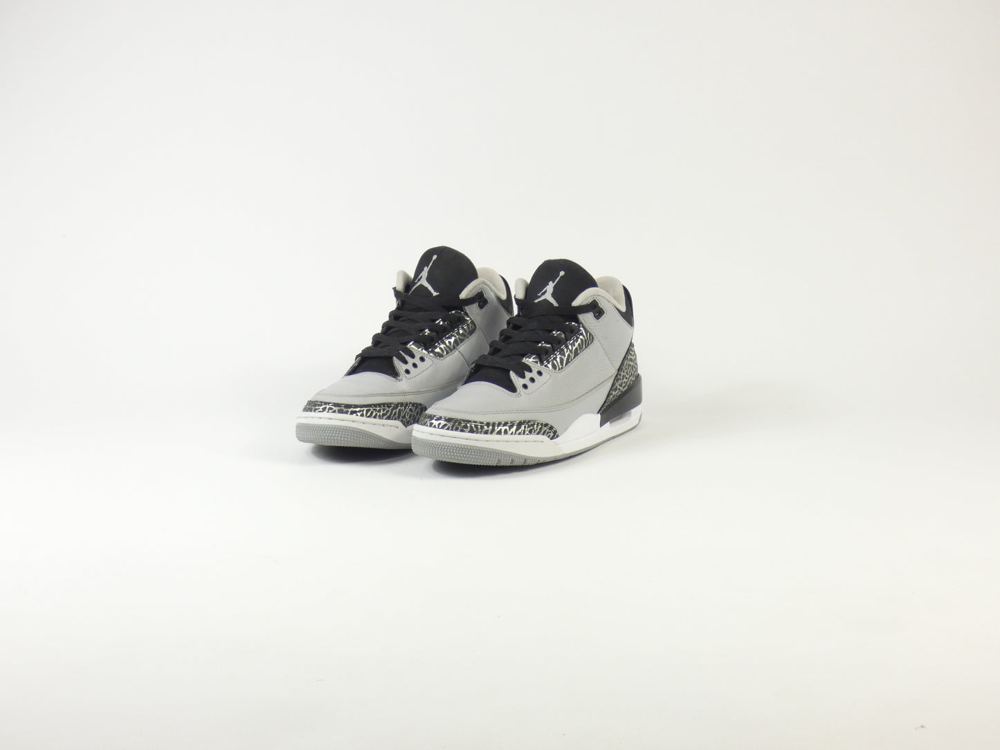 Air Jordan 3 Wolf Grey
