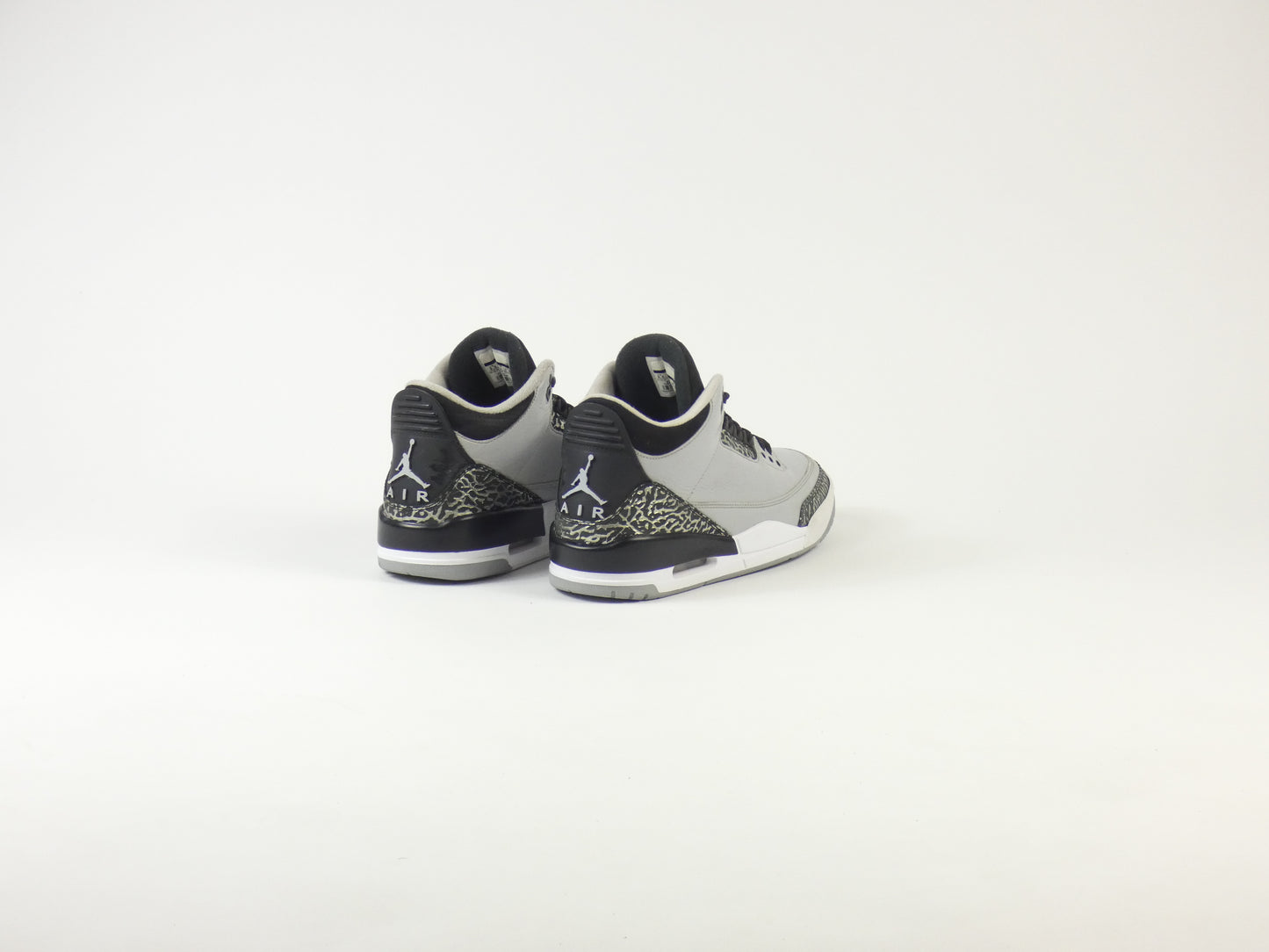 Air Jordan 3 Wolf Grey