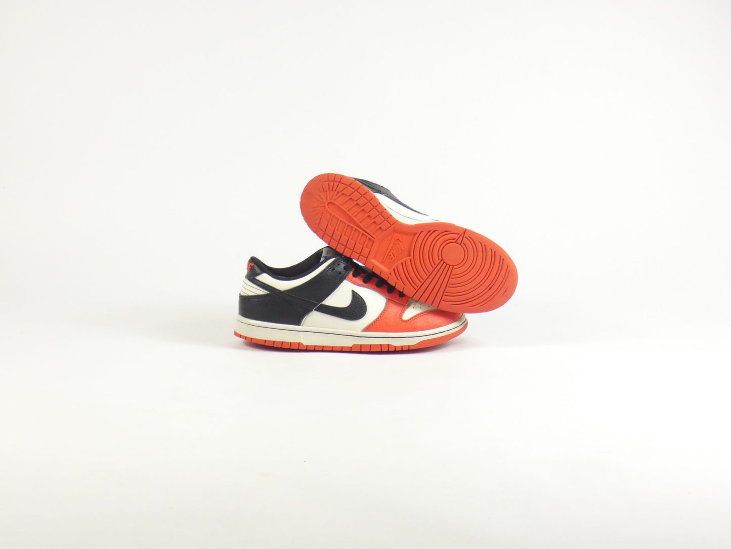 Nike Dunk Low EMB Chicago