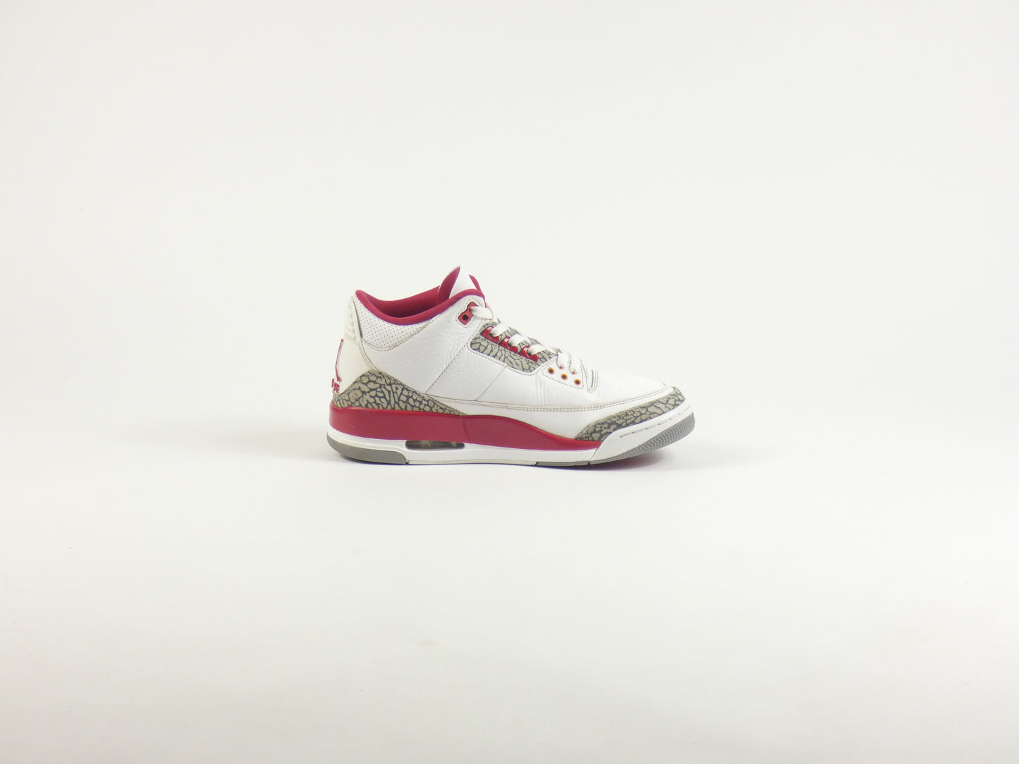 Air Jordan 3 Cardinal Red