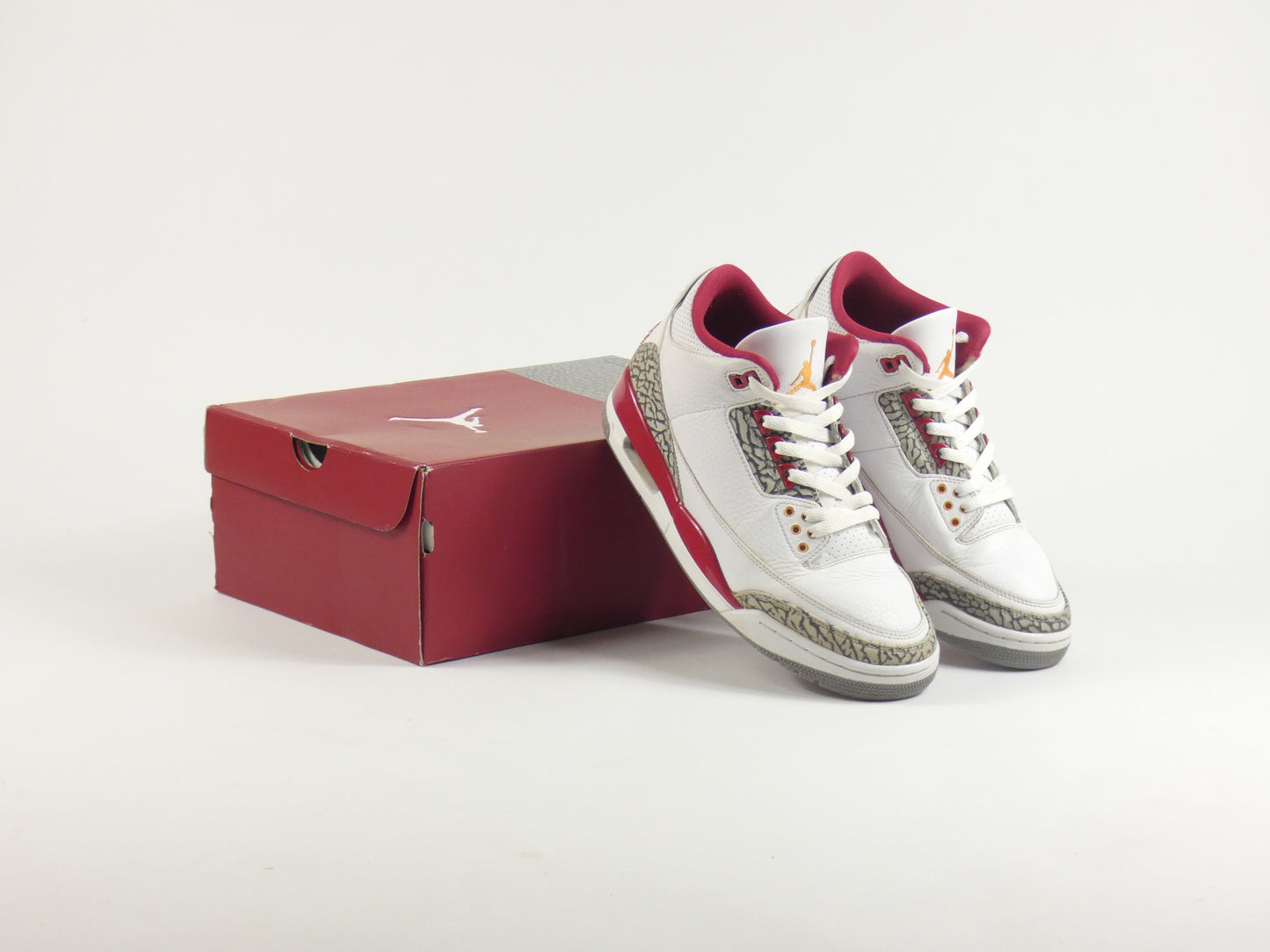 Air Jordan 3 Cardinal Red
