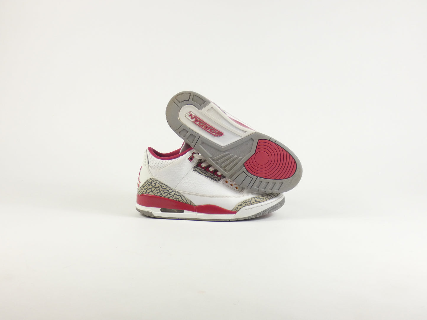 Air Jordan 3 Cardinal Red