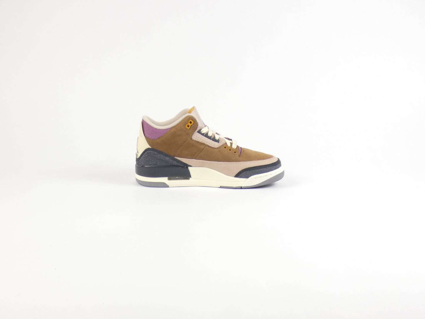 Air Jordan 3 Archeo Brown