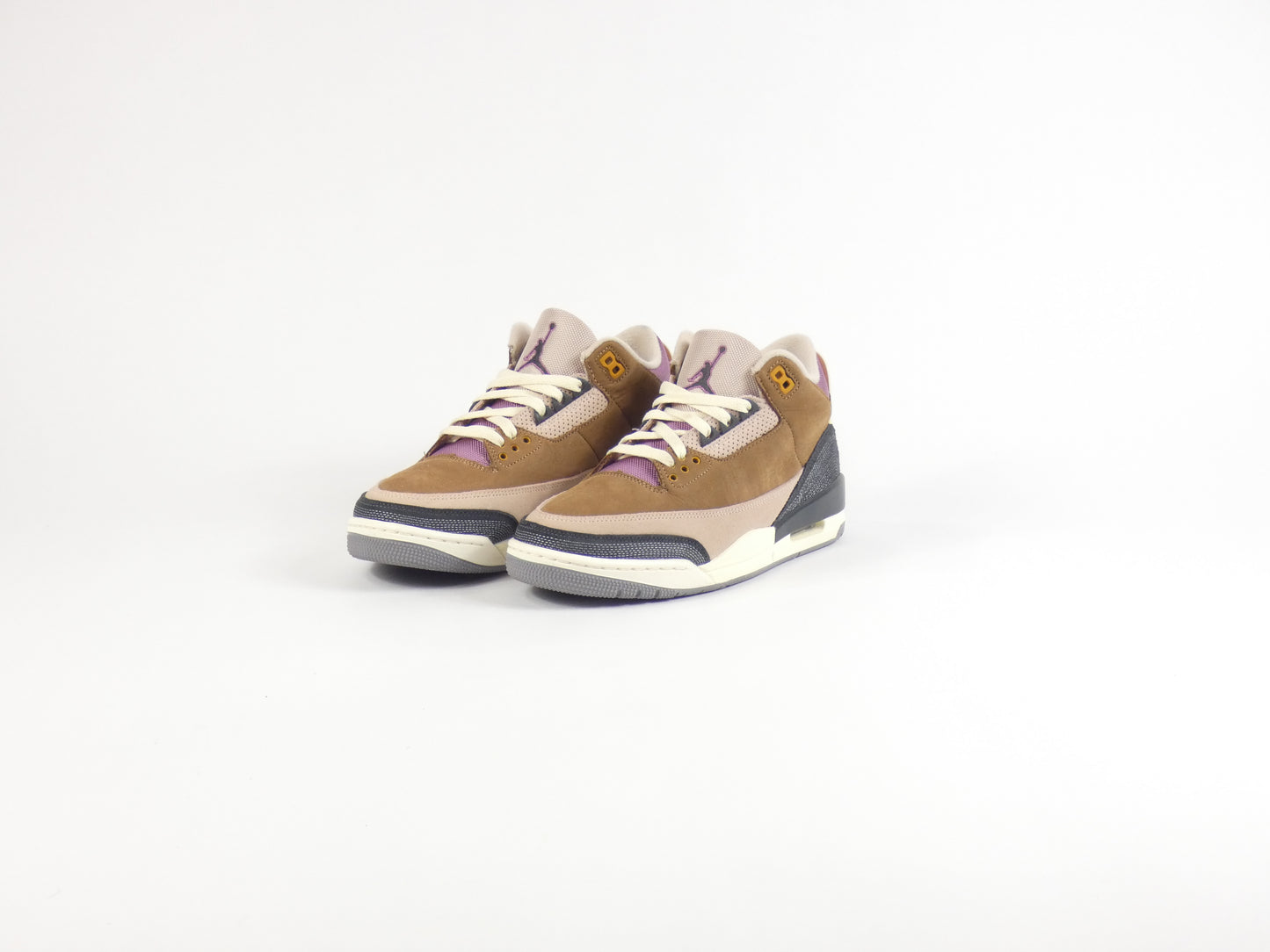 Air Jordan 3 Archeo Brown