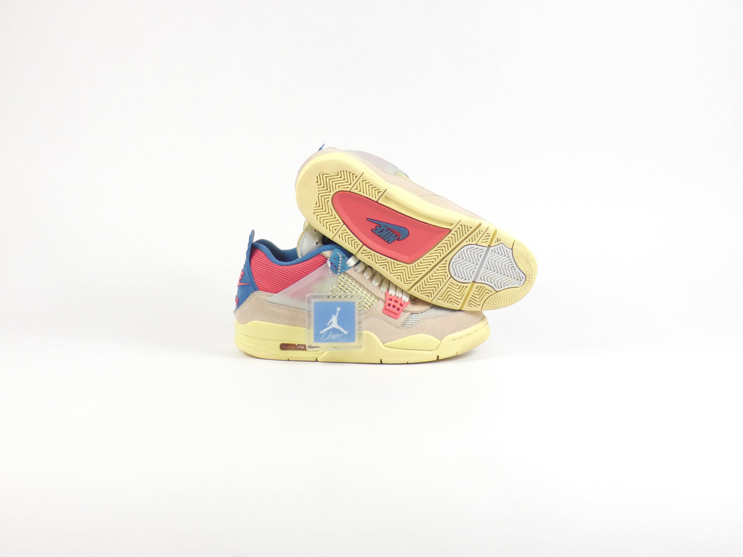 Air Jordan 4 Union Guava Ice