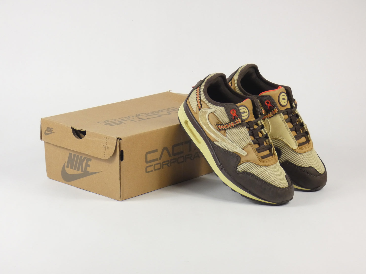 Nike Air Max 1 Travis Scott Baroque Brown