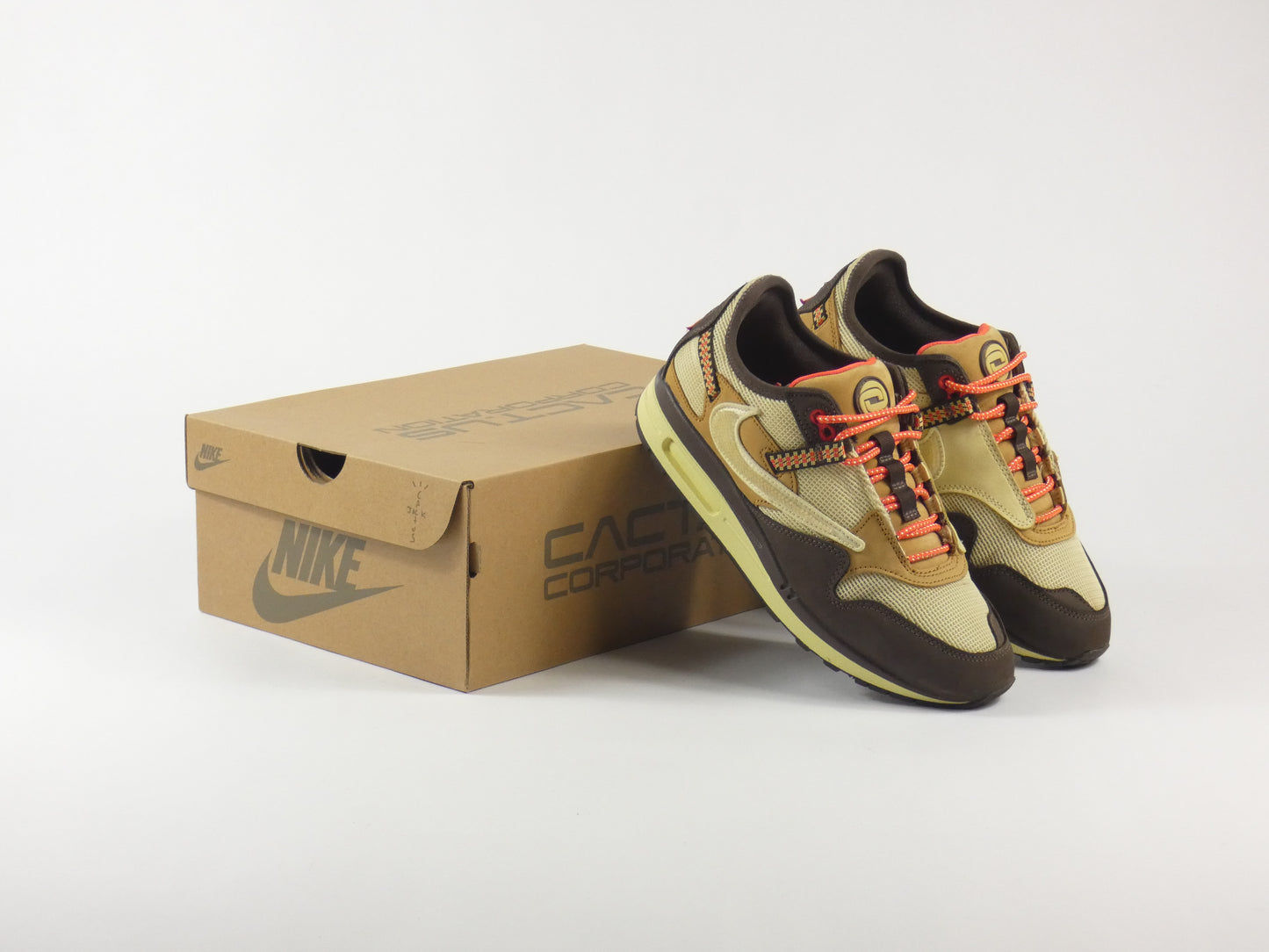 Nike Air Max 1 Travis Scott Baroque Brown