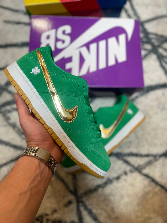 Nike Dunk SB Saint Patrick