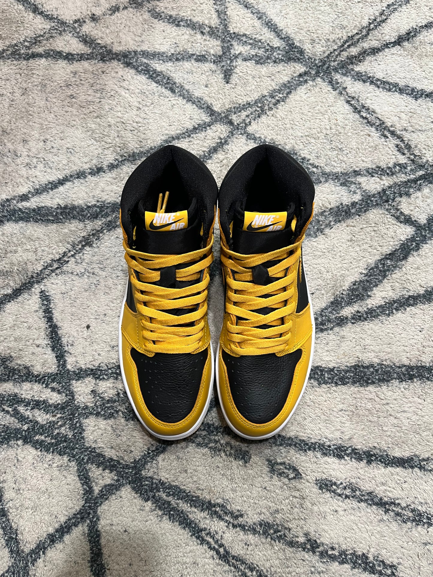 Air Jordan 1 High Pollen