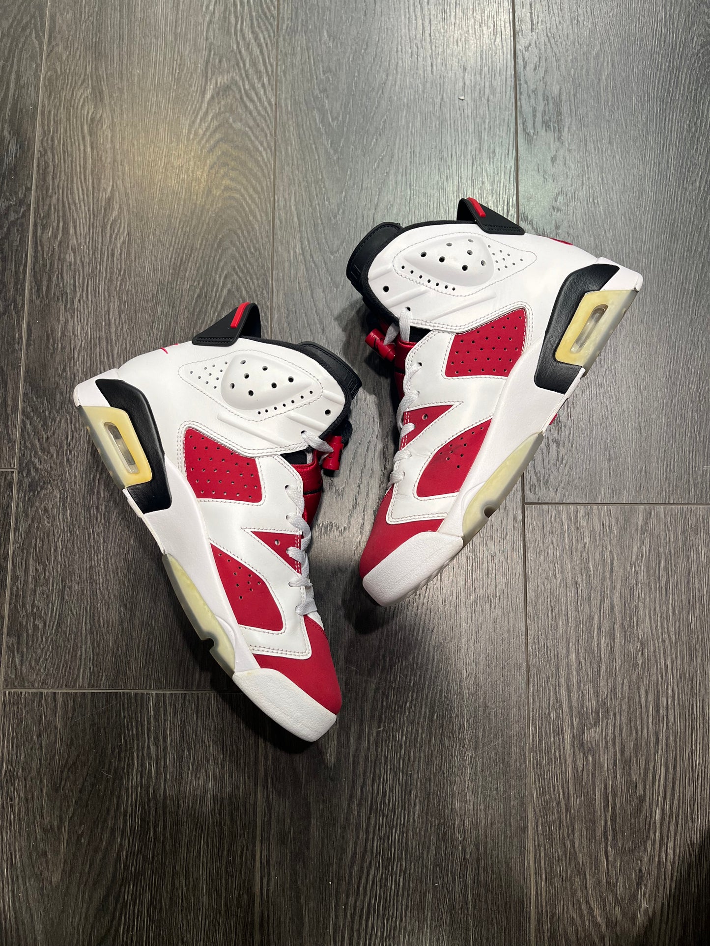 Air Jordan 6 Carmine Red