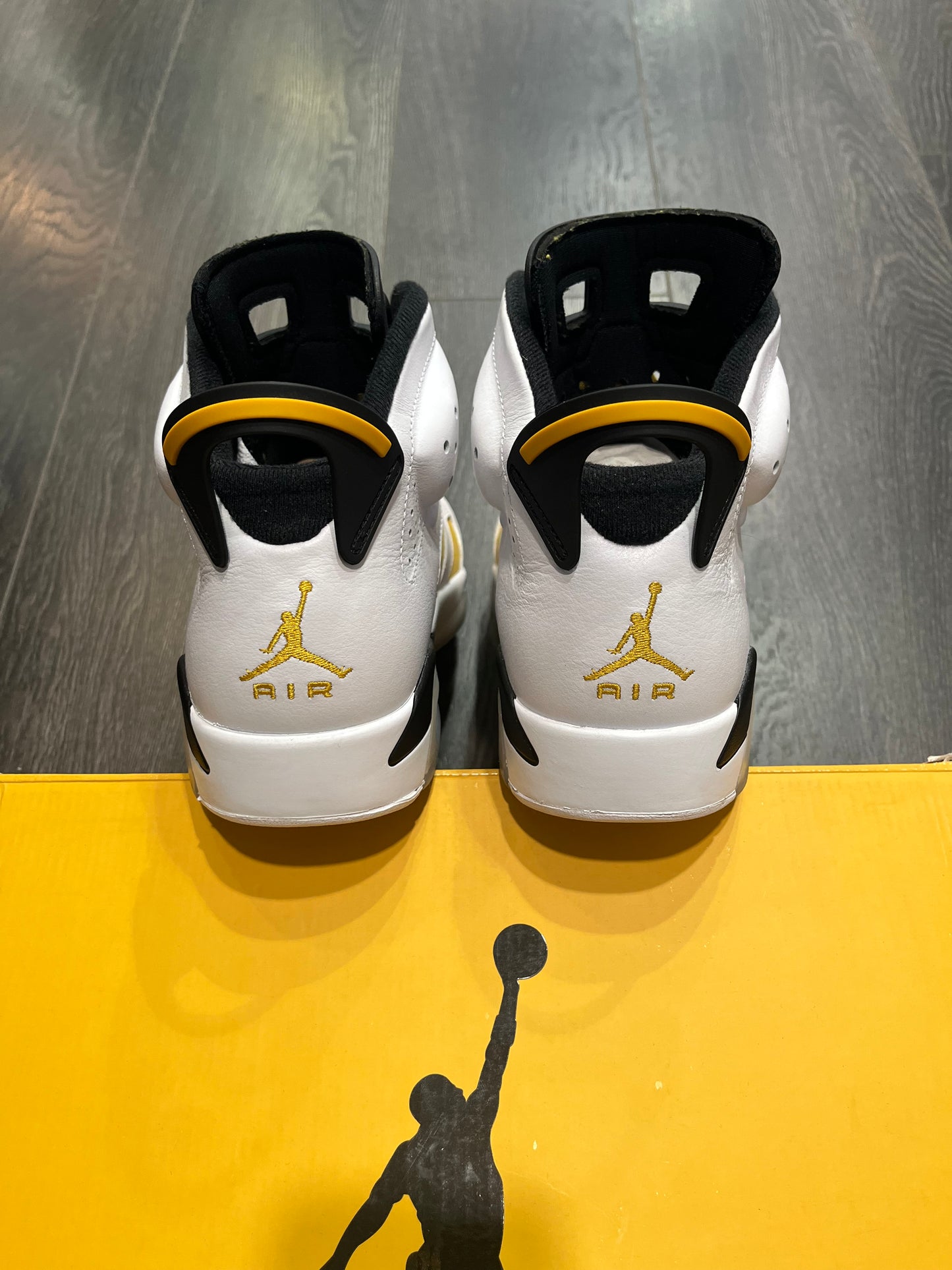 Air Jordan 6 Yellow Ochre