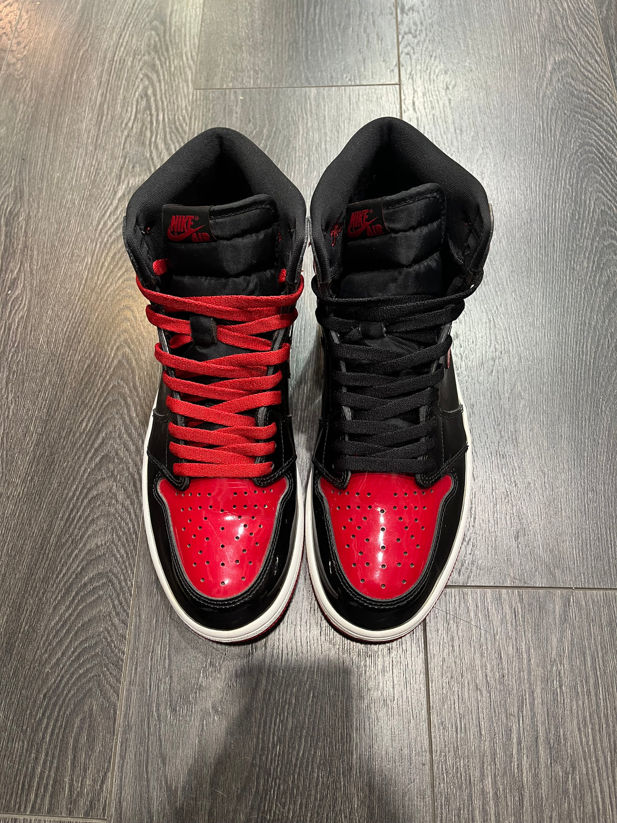 Air Jordan 1 High Satin Bred