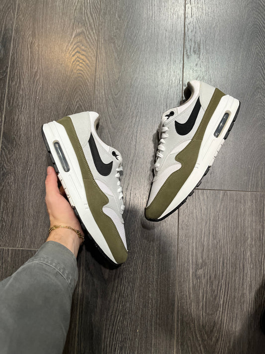 Nike Air Max 1 Olive
