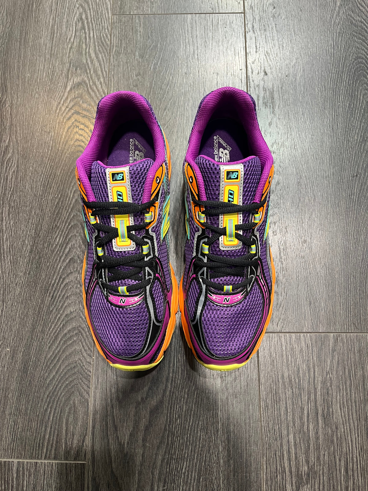 New Balance 740 Grape Orange