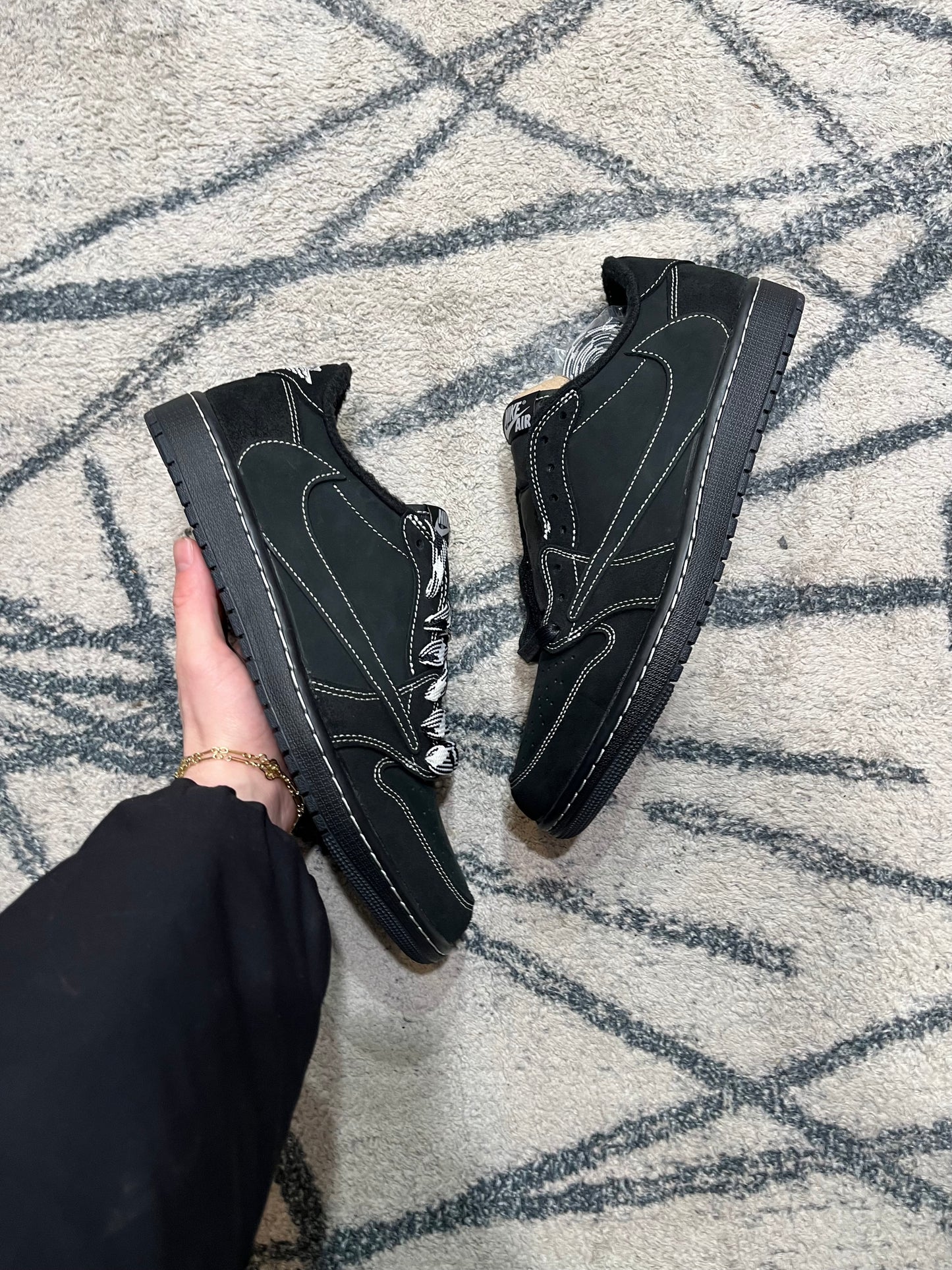 Air Jordan 1 Travis Scott Phantom