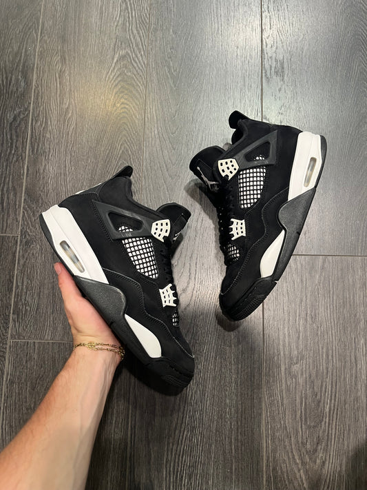 Air Jordan 4 White Thunder