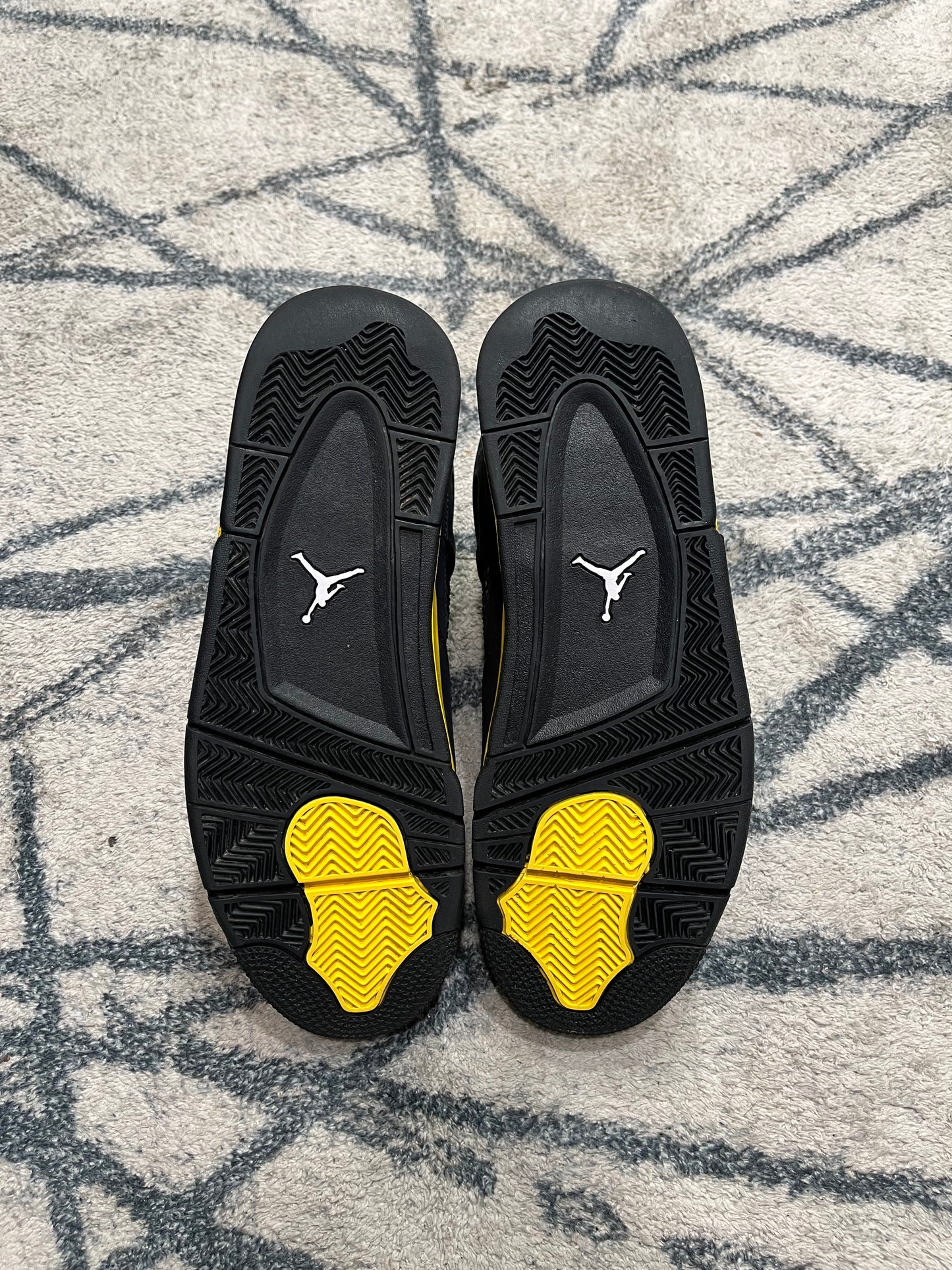 Air Jordan 4 Yellow Thunder