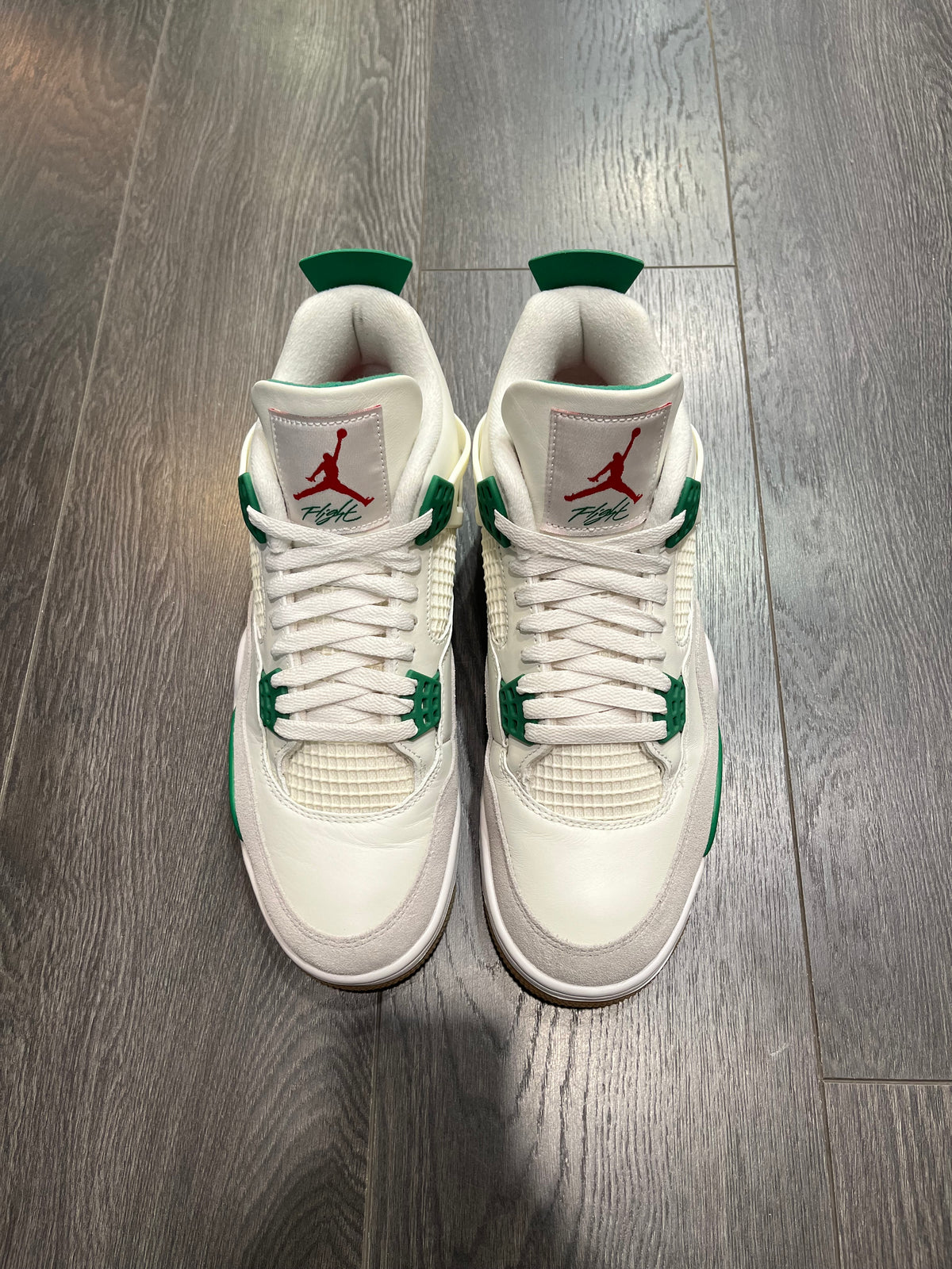 Air Jordan 4 SB Pine Green
