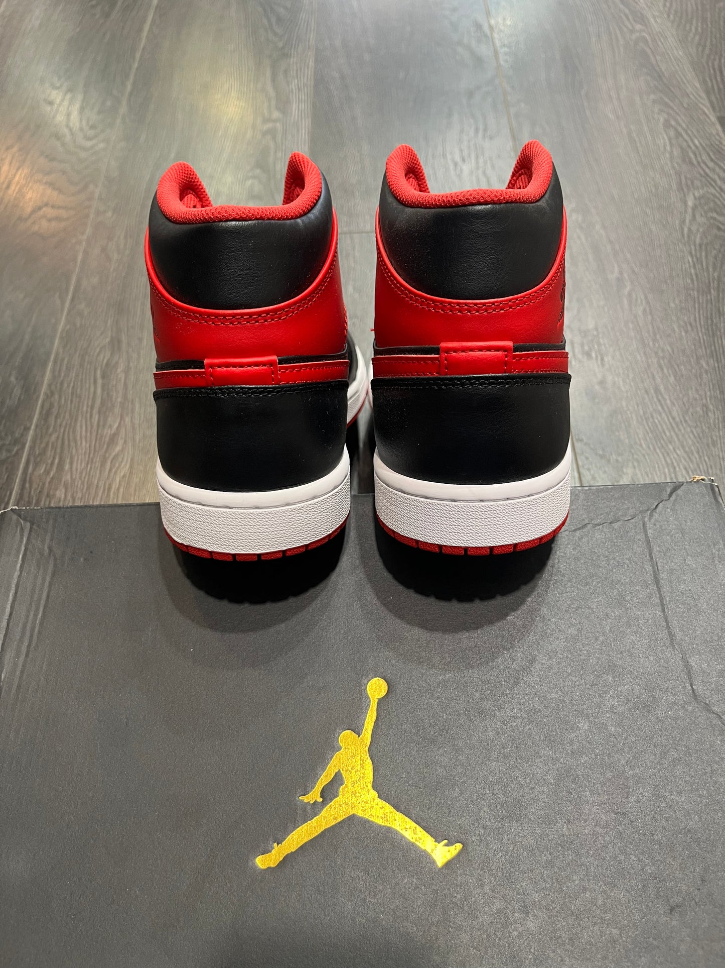 Air Jordan 1 Mid Black Fire Red