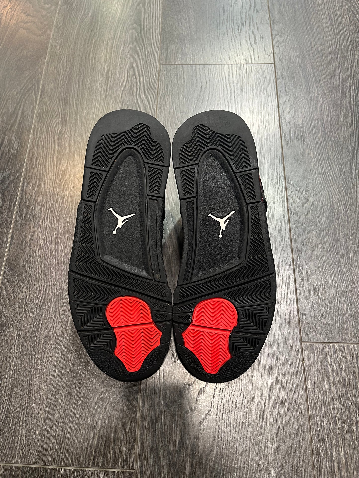 Air Jordan 4 Red Thunder