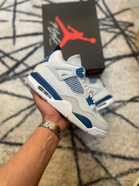 Air Jordan 4 Military Blue