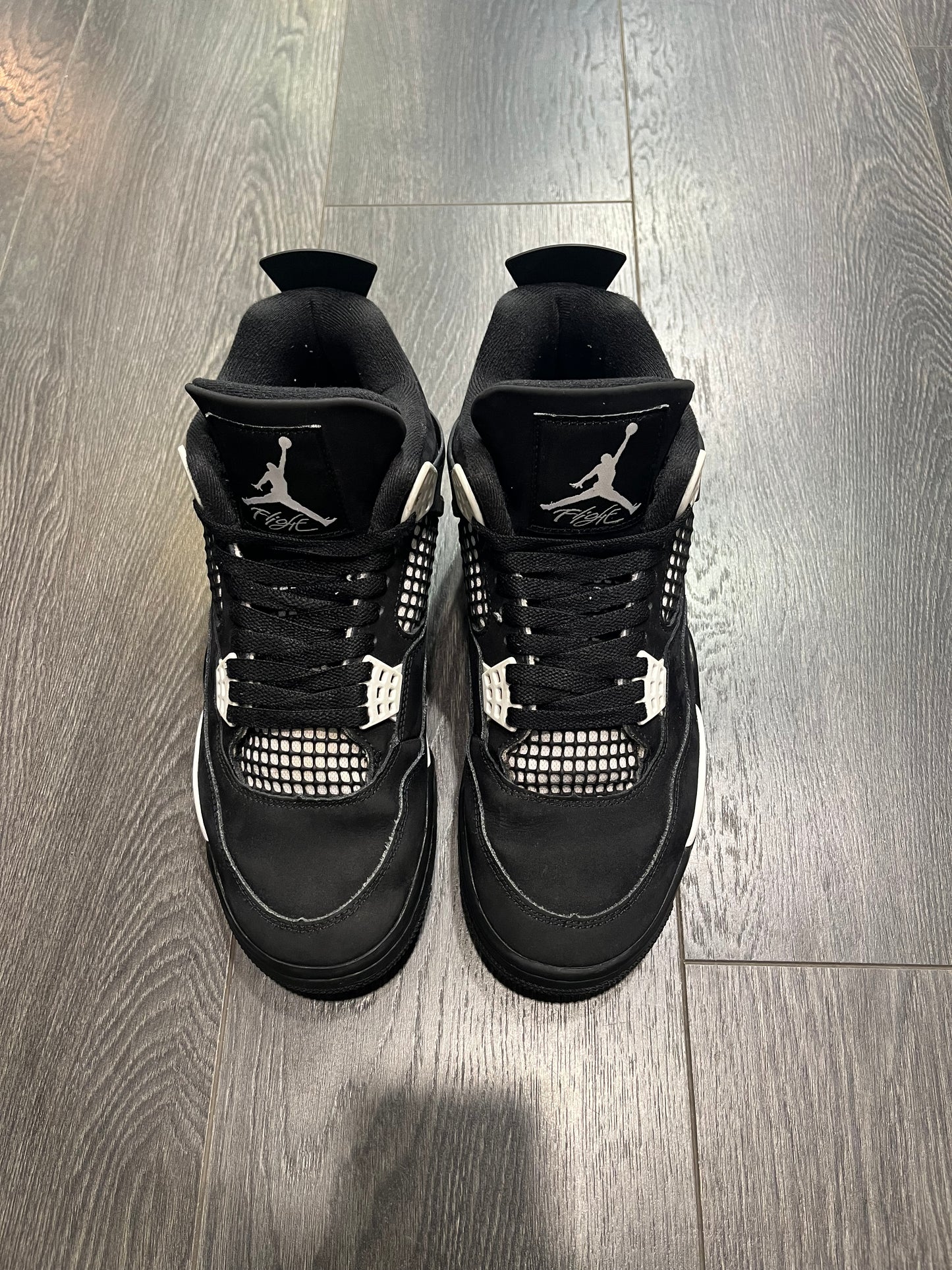 Air Jordan 4 White Thunder
