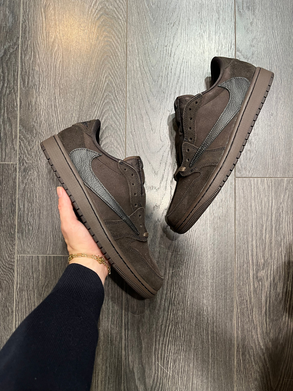 Air Jordan 1 Travis Scott Velvet Brown