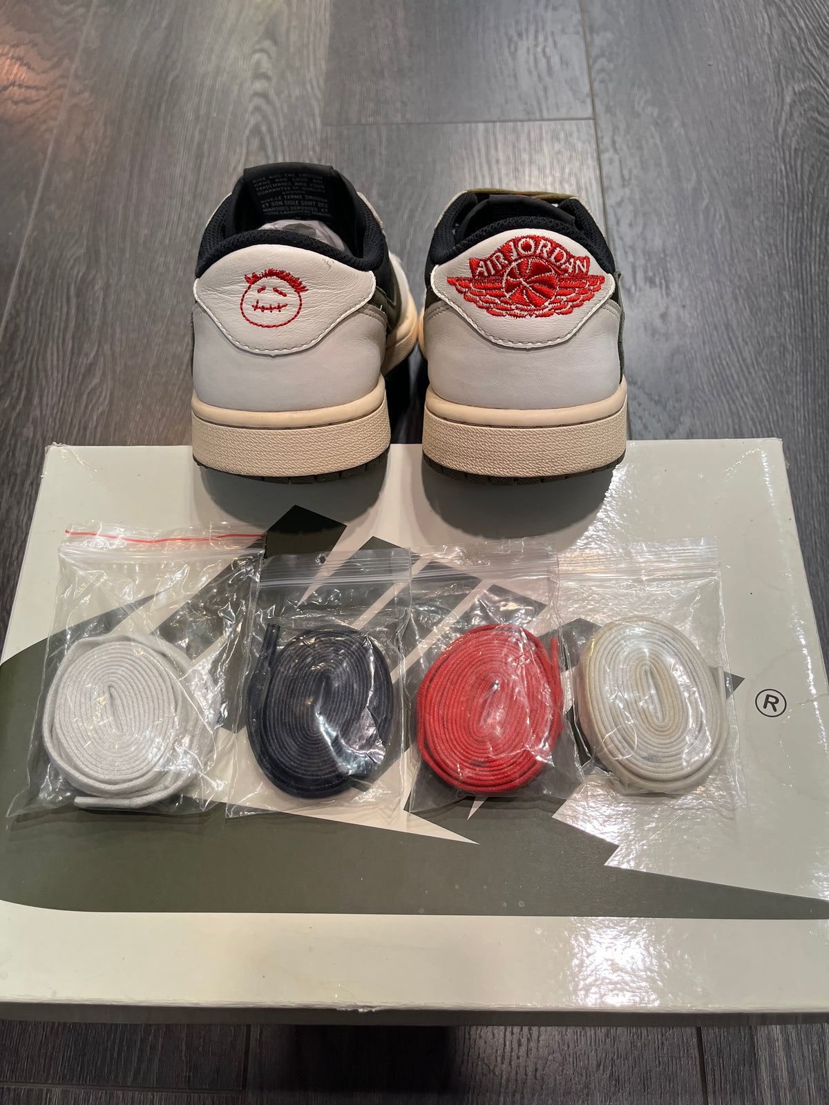 Air Jordan 1 Travis Scott Reverse Olive