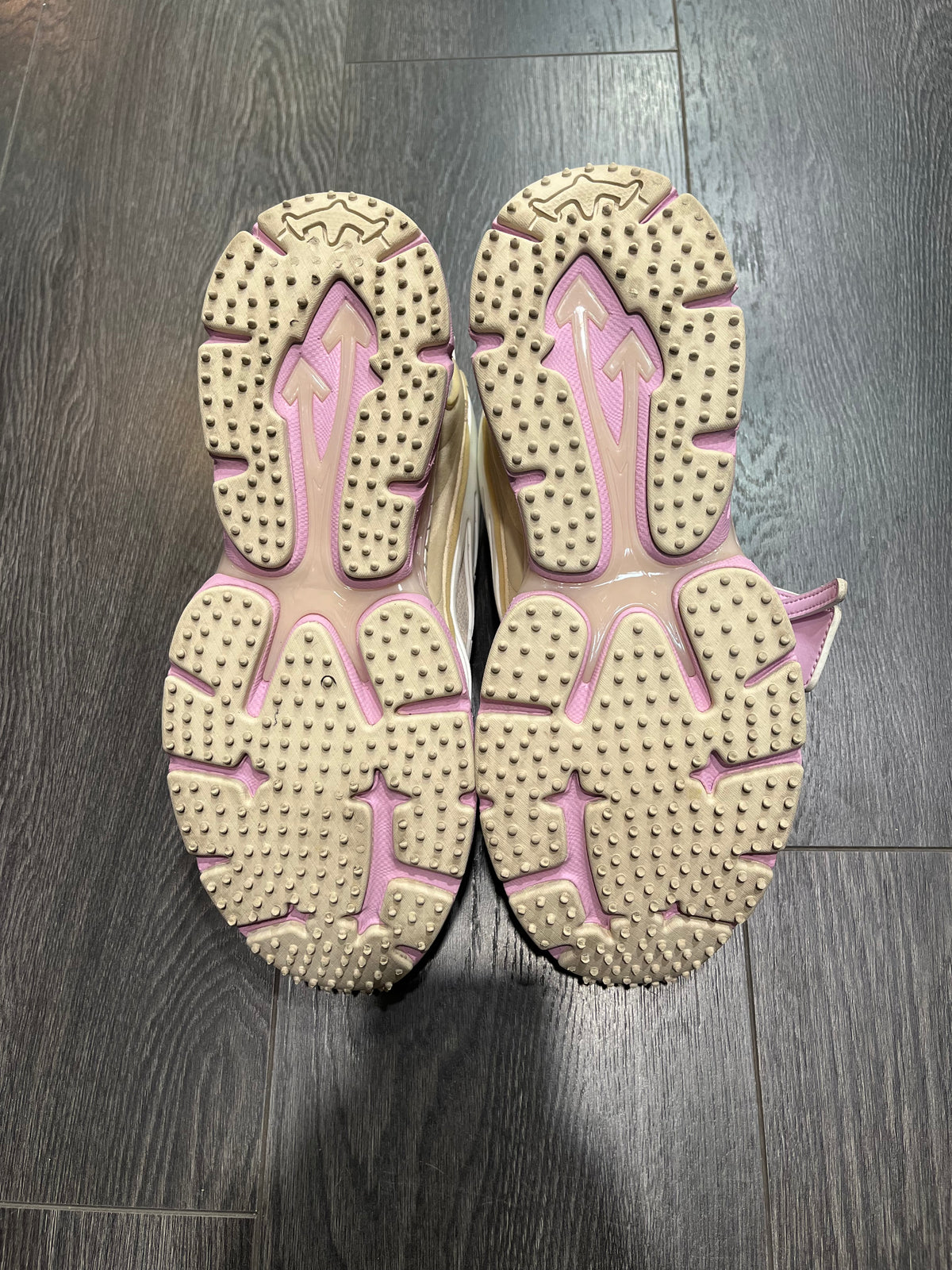 Off White Be Right Back Beige Lilac