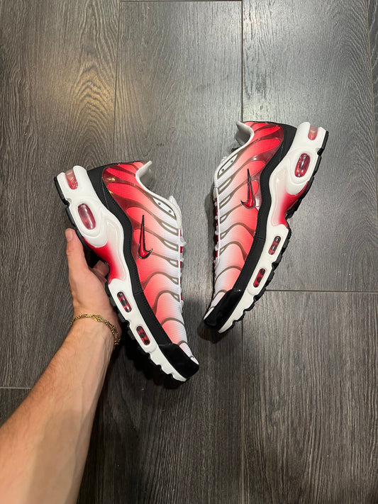 Nike Air Max Plus Gradient Red