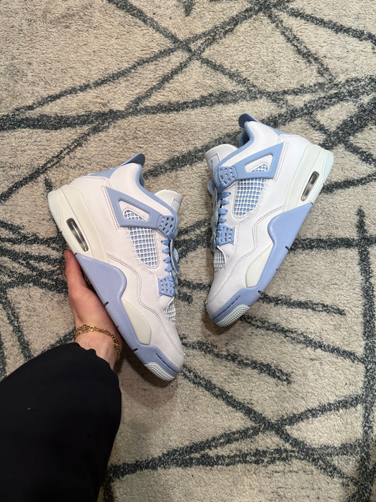 Air Jordan 4 Forget Me Not