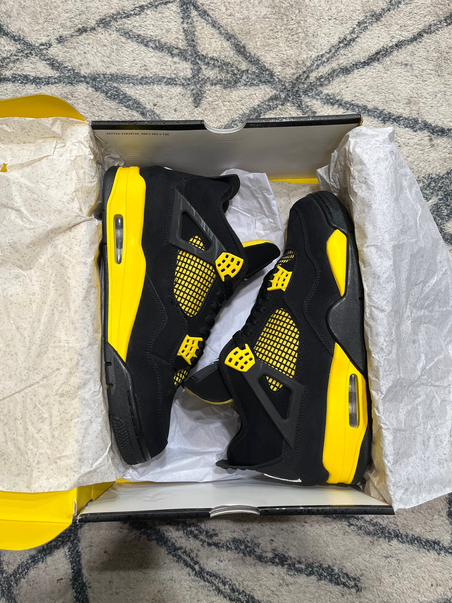 Air Jordan 4 Yellow Thunder