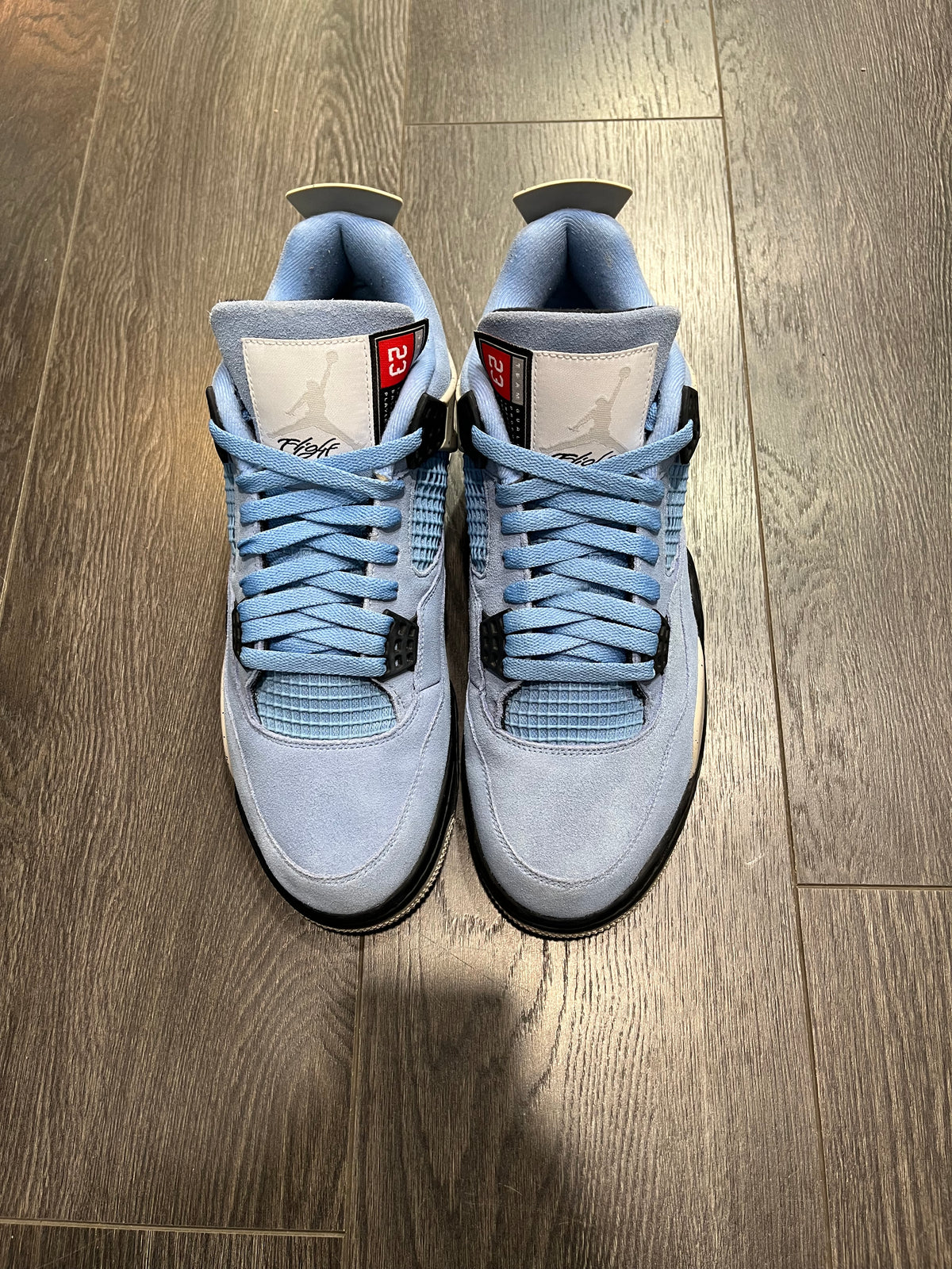 Air Jordan 4 University Blue