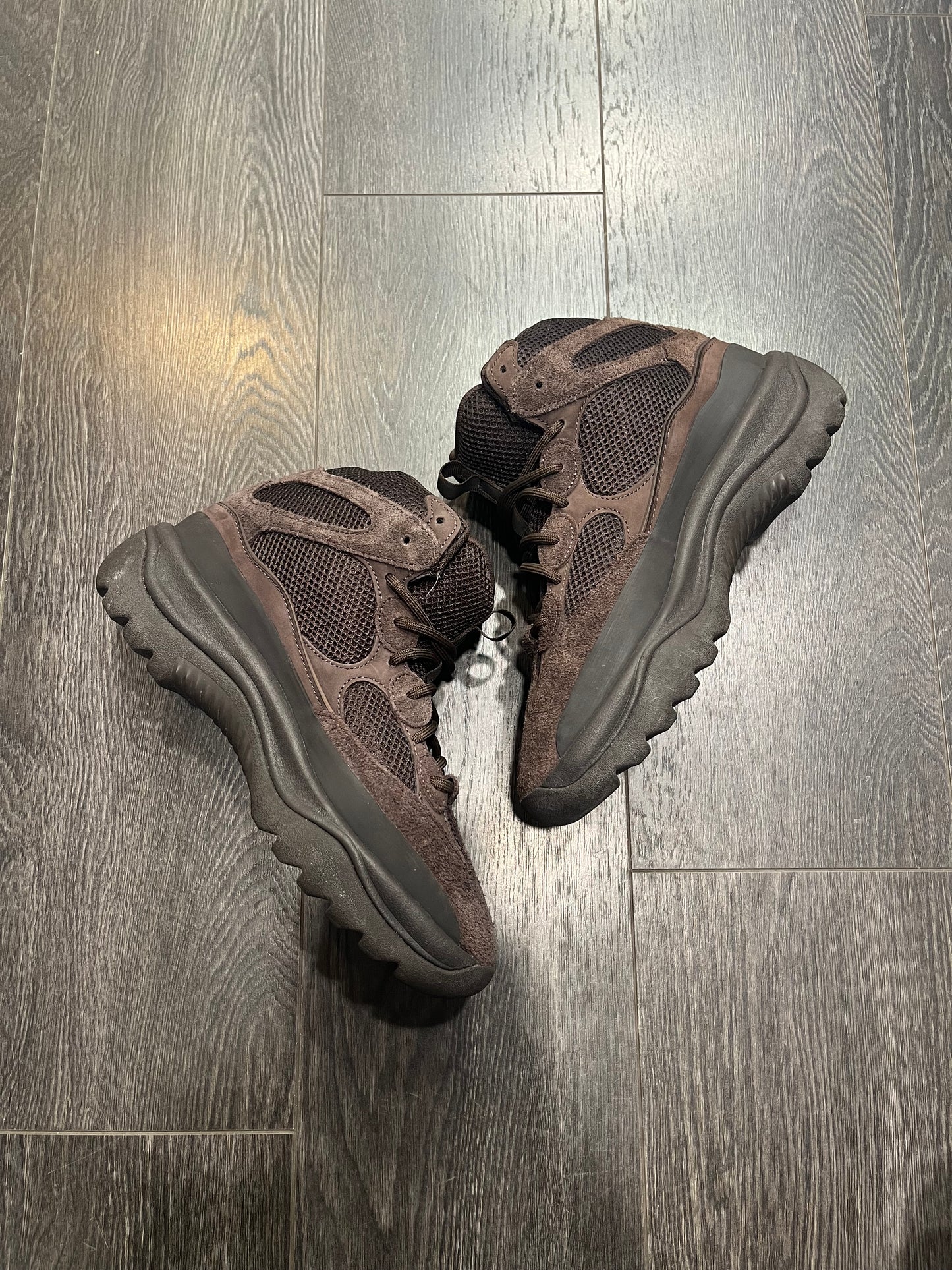 Yeezy Boots oil