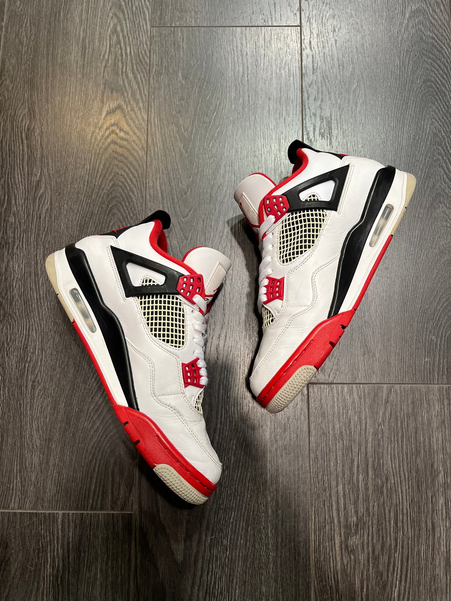 Air Jordan 4 Fire Red
