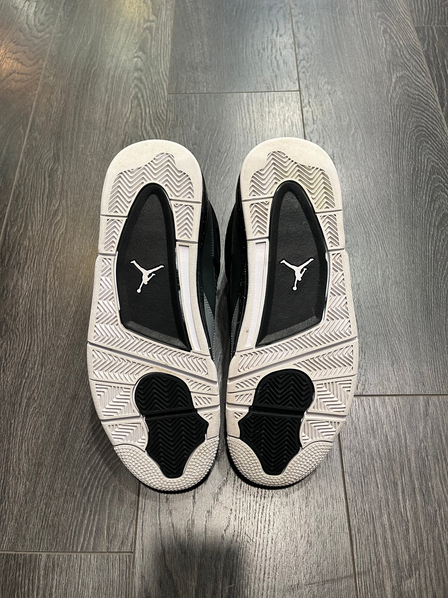 Air Jordan 4 Fear
