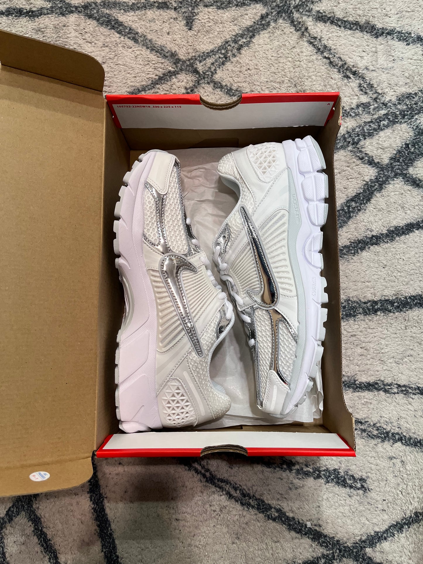 Nike Vomero 5 White Metalic Silver