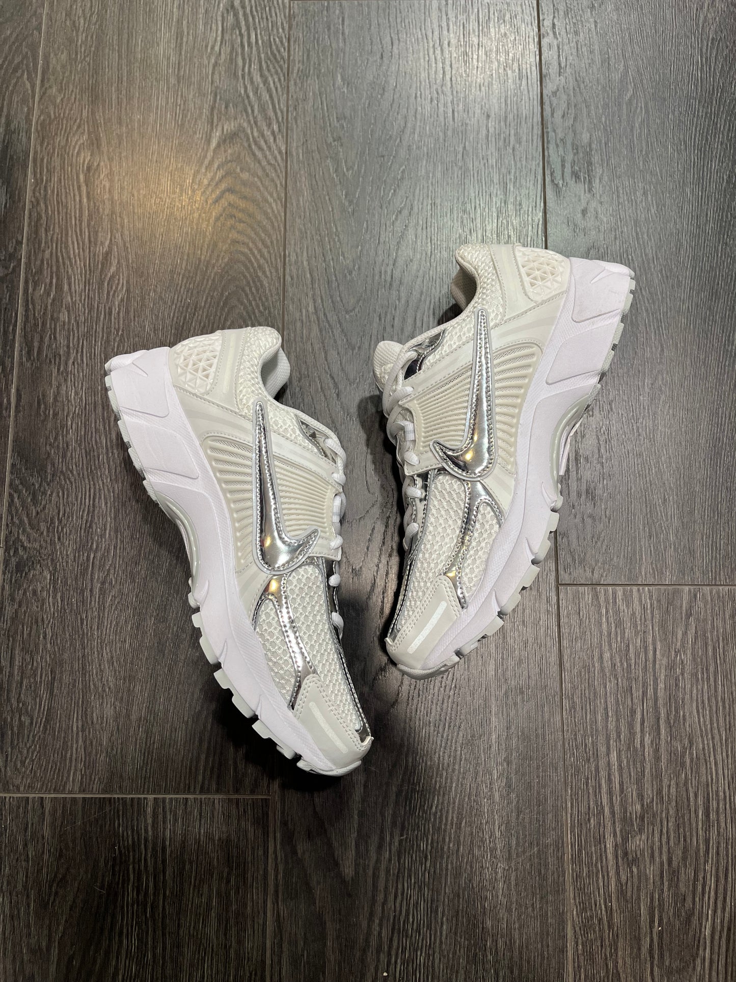 Nike Vomero 5 White Metallic Silver