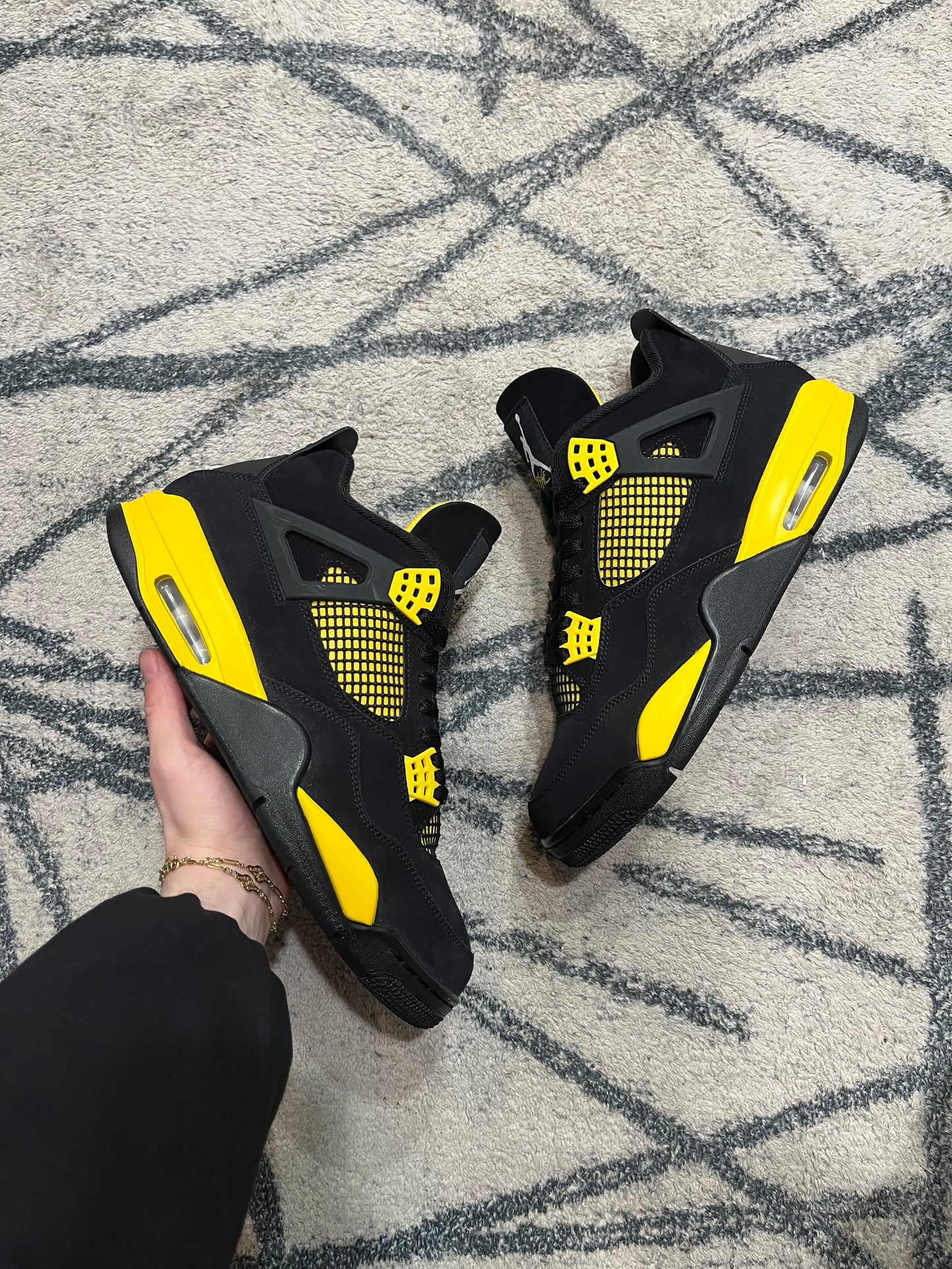 Air Jordan 4 Yellow Thunder