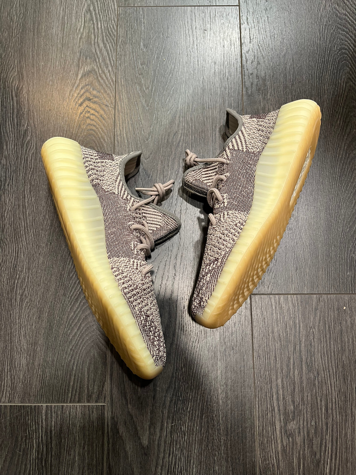 Yeezy 350 V2 Zyon