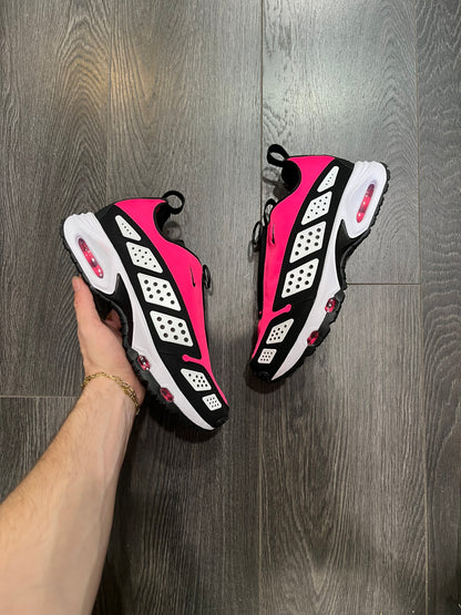 Nike Air Max SNDR Hyper Pink