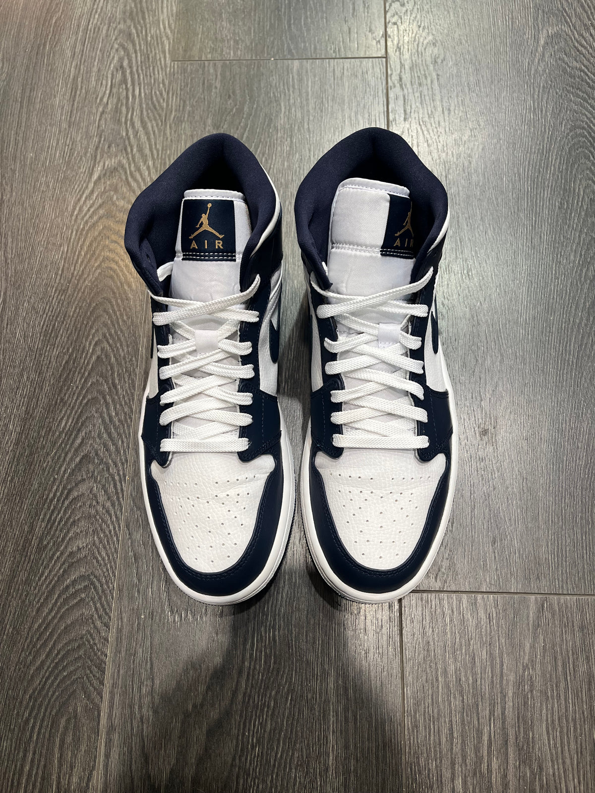 Air Jordan 1 High Obsidian