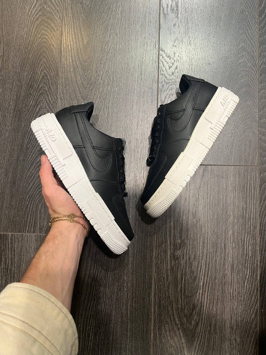 Nike Air Force 1 Pixel Black