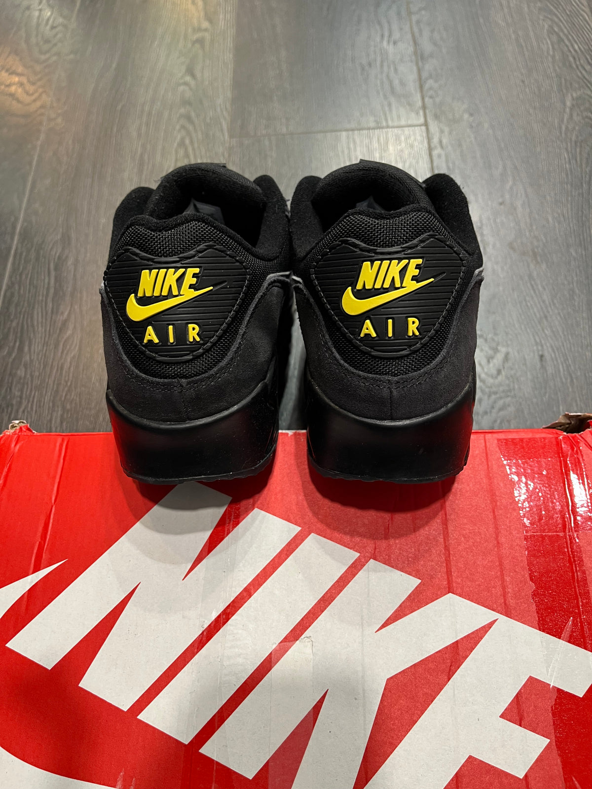 Nike Air Max 90 Black Yellow Strike