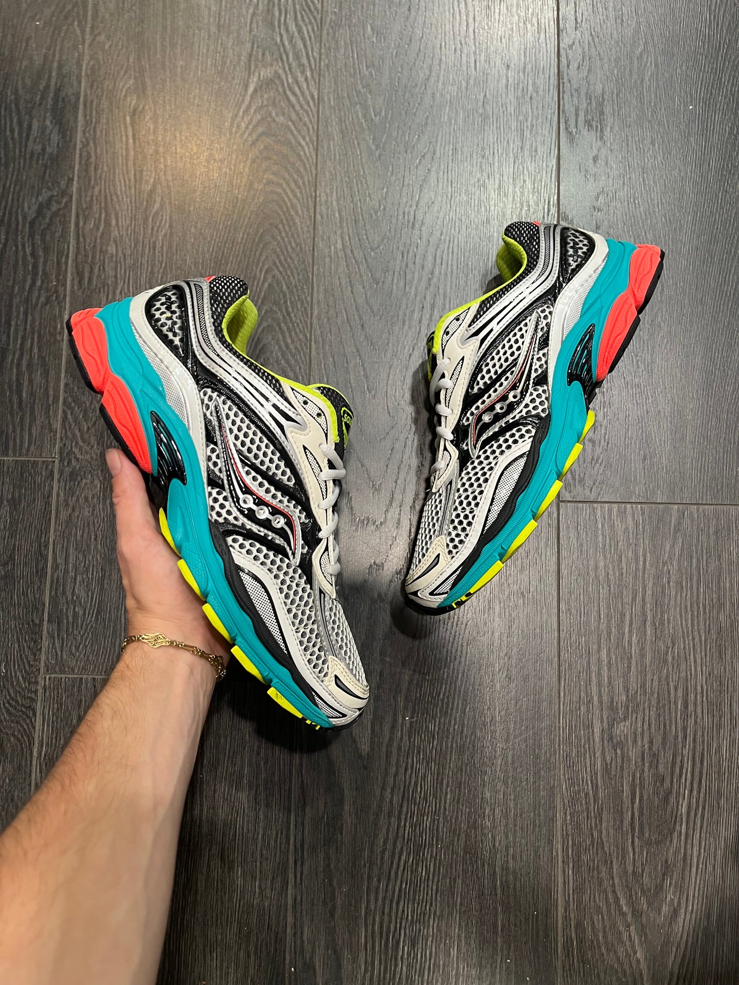 Saucony Progrid Omni 9 Silver Mutant